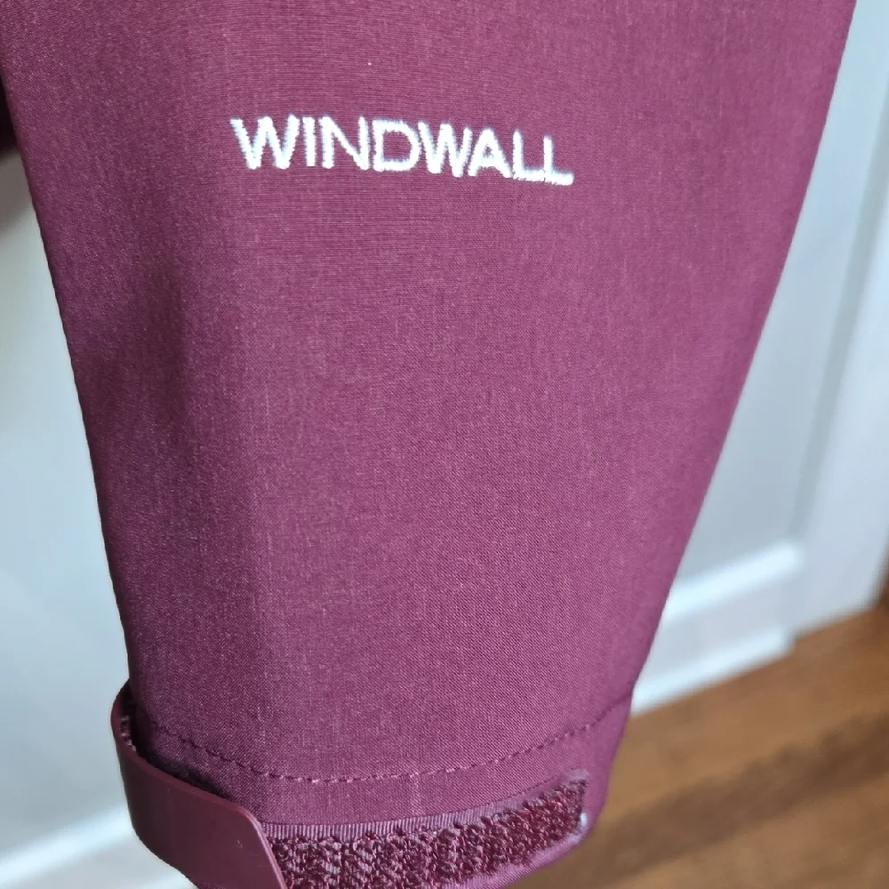 The North Face Men's Small Burgundy Full-Zip Softshell Windwall Jacket Unisex